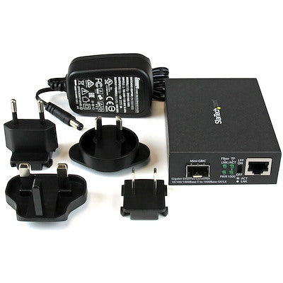 StarTech FIBER MEDIA CONVERTER WITH OPEN SFP SLOT